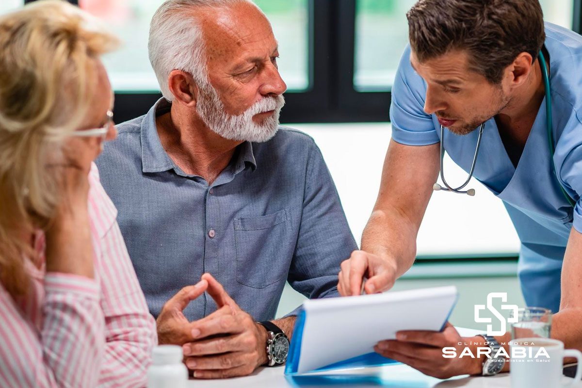 La importancia de la mujer en la revisión urológica de sus parejas